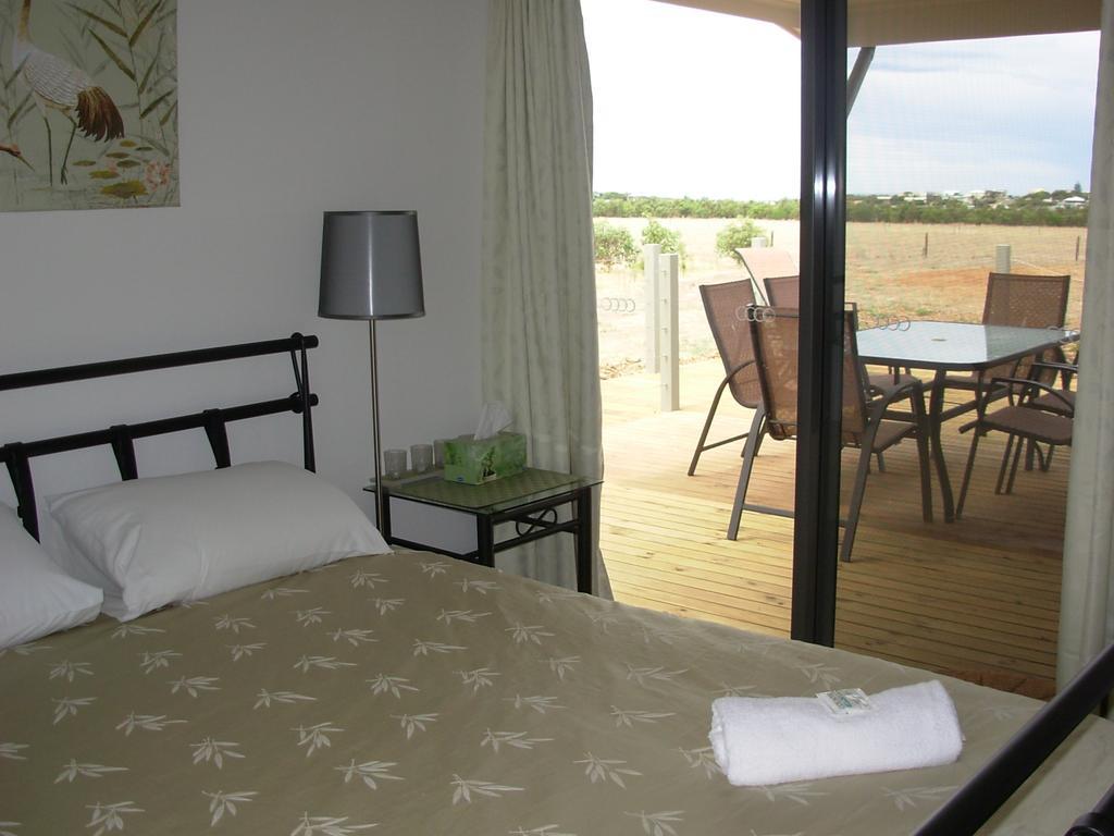Linger Longer Cottages Port Elliot Habitación foto